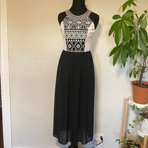 Amy Byer Black and White Patterned Dress